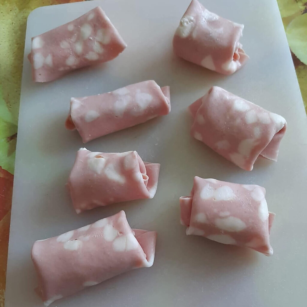 Bocconcini filanti di mortadella in friggitrice ad aria 3 Bocconcini filanti di mortadella in friggitrice ad aria