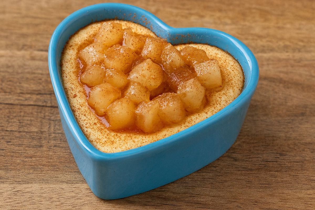 La torta di mele diventa una cheesecake mini che puoi fare in friggitrice ad aria