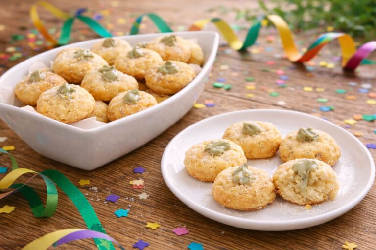 Il dolce di Carnevale da cuocere in 10 minuti in friggitrice ad aria: le pistacchiole fit
