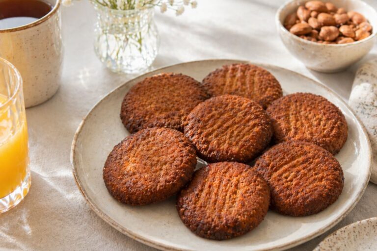 Bastano 2 ingredienti per questi biscotti che ti cambieranno la colazione per sempre (in friggitrice ad aria)