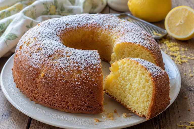 Torta 12 cucchiai al limone in friggitrice ad aria: senza bilancia e senza burro