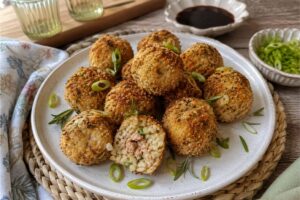 Polpette di riso e tonno in friggitrice ad aria