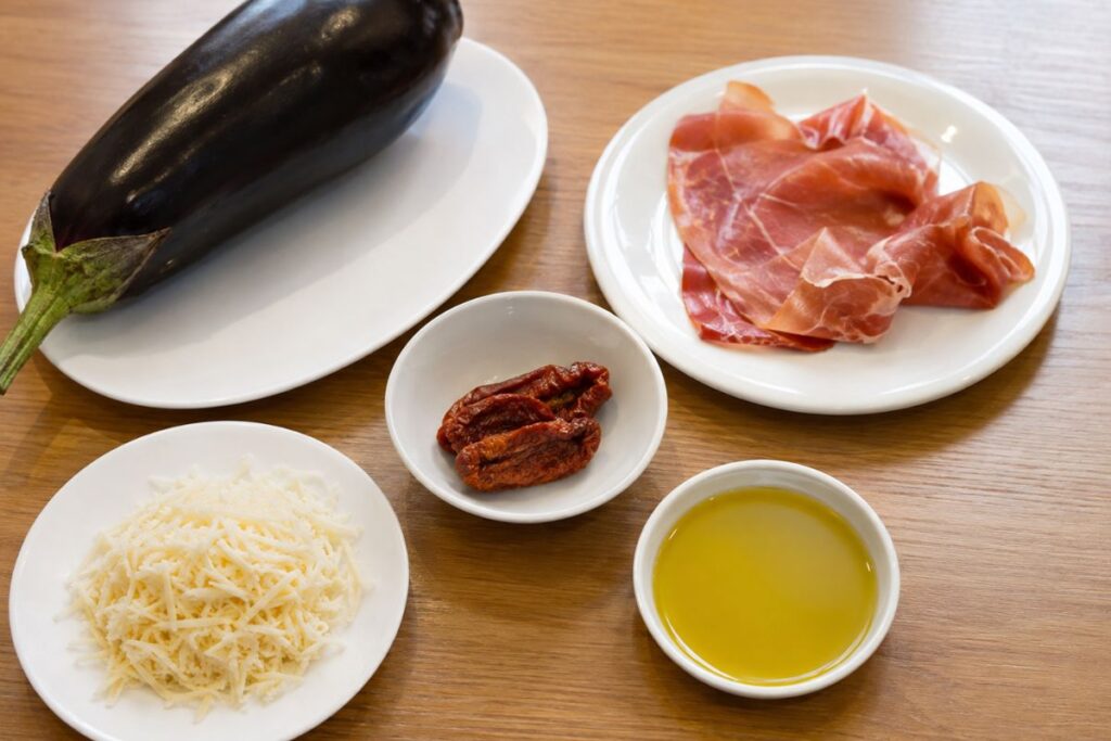 Sandwich di melanzane con prosciutto crudo e scamorza in friggitrice ad aria, ingredienti