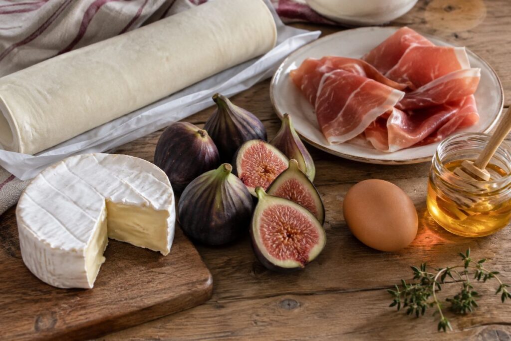 Mini tarte tatin ai fichi brie e prosciutto crudo in friggitrice ad aria ingredienti Mini tarte tatin ai fichi, brie e prosciutto crudo in friggitrice ad aria, ingredienti